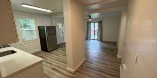 Cute 3 Bedroom, 1 Bathroom House on Sunset Hill! Gallery 8