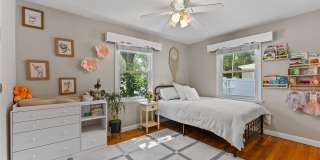 2605 S MANHATTAN AVENUE Gallery 25