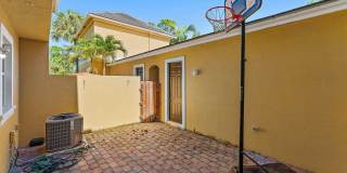 150 Lismore Lane Gallery 26
