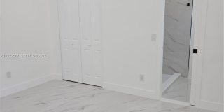 987 NE 145 Gallery 24