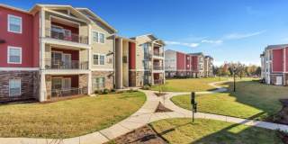 Yugo Charlotte College Downs - Student Housing Gallery 2