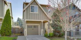 11464 SW 96th Avenue ~ Amazing Tri-Level Home in Cul-de-sac! Gallery 1