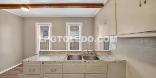 3905 Peru St. Gallery 12