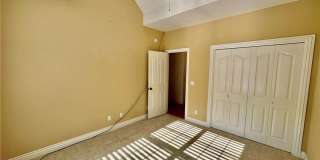 Prime Location 4 Bedroom 3 1/2 bath 2 garages! Gallery 31