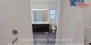 Spacious Home with Fenced Back Yard Convenient to Camp Lejeune Gallery 21
