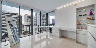 88 Southwest 7th Street Gallery 17