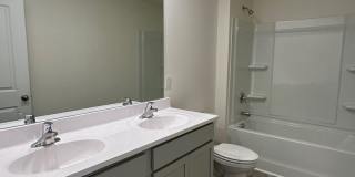 5 Bedroom / 3 Bath 2 Story Home Jonesborough, TN Gallery 40