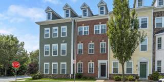 5803 LOIS LN Gallery 1