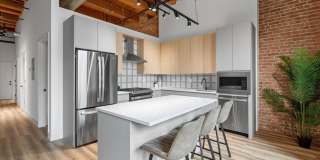 153 W Ohio Street Gallery 2