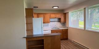 Updated 2 bedroom 1 bath duplex in Eugene!  $200 OFF YOUR FIRST MONTH'S RENT! Gallery 6