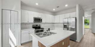 11296 SW 254th Ter Gallery 6