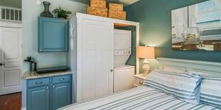 Parkside Suite: Fully Furnished Modern Studio in the Heart of Jacksonville $300 Utility Fee Gallery 8