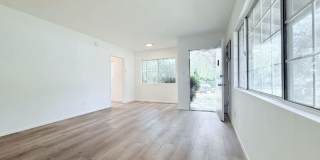 10565 Camarillo St Gallery 19