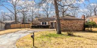 North Little Rock AR Home for Sale | 3 Bed | Screened Porch | 2-Car Garage Gallery 1