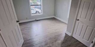 412 North Hawthorne Street Gallery 12