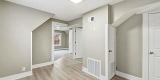 1217 N Harding Avenue, Gallery 2