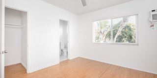 1863 10th St. Gallery 15