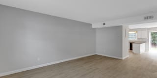 Williamsburg Manor Gallery 5