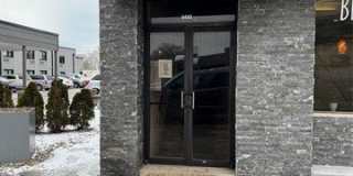 502 1/2 Huron Avenue Gallery 1