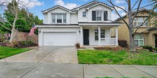 Spacious 2-Story 3-Bedroom Home in Chapman Heights' Aberdeen HOA! Gallery 1