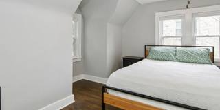 1823 North 49th Street Gallery 18