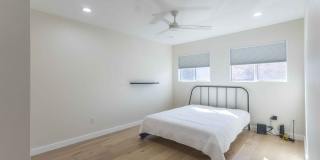 400 E 30th St #101 - Incredible unit in top location near UT. Gallery 19
