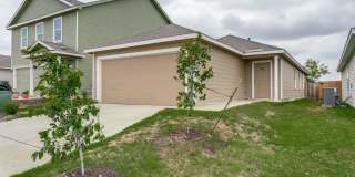 Modern 4-Bedroom Home Near Lackland AFB Gallery 1