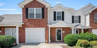 Beautifully Updated 3-Bedroom Townhome in Prime Blackman Location Beautifully Updated 3-Bedroom Townhome in Prime Blackman Location Gallery 1