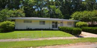 5235 Pine St. Gallery 1