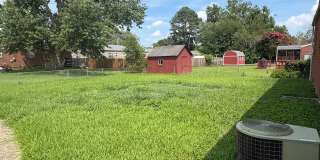 Freshly Updated Rancher w/ Detached Garage!! Gallery 15