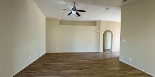 3 bed 2 bath home in Huning Ranch! Gallery 4