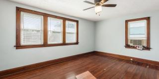 Adorable Single-Family Home! Gallery 14