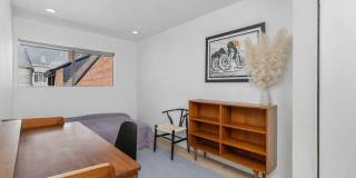 2147 N Beachwood Dr Gallery 10