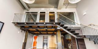 1101 WASHINGTON Avenue Gallery 13