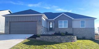 Like New 3 Bedroom Home - Hills of Olde Savannah Gallery 1