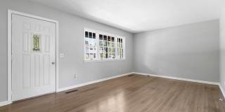 620 Lindsay Avenue Gallery 9