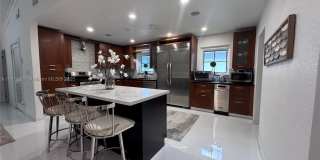 1332 Van Buren St (AVAIL 04/01/2026) Gallery 2