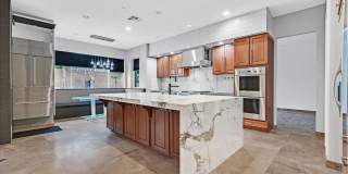 Fully Upgraded 5 Bedroom 4.5 Bathroom in Guard Gated Foothills Community! Gallery 15