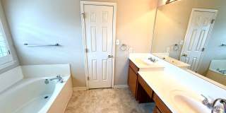 *MOVE IN SPECIAL* Gorgeous Four Bedroom home w/ Community POOL!! Gallery 29