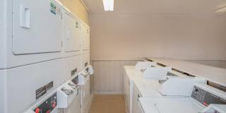 Del Lago Apartments Gallery 9