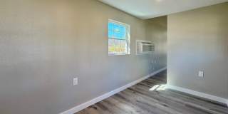 Studio Tiny home in West Batesville Studio Tiny home in West Batesville Gallery 2