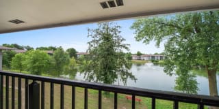 7 Pointe Apartments Gallery 13