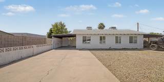 Beautifully Remodeled - Modern Duplex Gallery 4