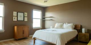 Fully Furnished 4B/2.5B in Far East Austin  (All Bills Paid) Gallery 13