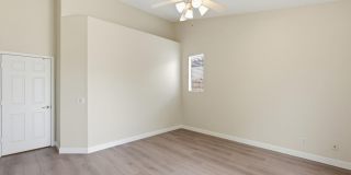 6844 W Harrison Street Gallery 18