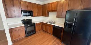 3 bd 2.5 ba condo Gallery 4