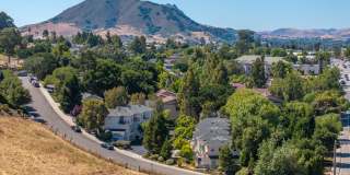 Newly renovated downstairs 1 bedroom 1 bath. Gallery 26