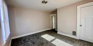 323 North Gladstone Avenue Gallery 12