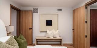 2824 Avenel St Gallery 21