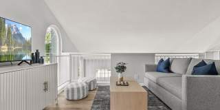 Updated & Furnished 3BR Townhome with Loft & Lake Access Gallery 16